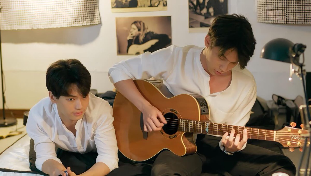 __opywpy__'s tweet image. ครบรอบ 5 ปีซีรีส์ #คั่นกู ป่านนี้สารวัตรกับไทน์คงนั่งเล่นกีตาร์ด้วยกันเกินหนึ่งพันเพลงไปแล้ว

cr. jittirain12

Jittirain😭😭😭😭😭😭😭😭😭😭😭😭😭😭

#winmetawin