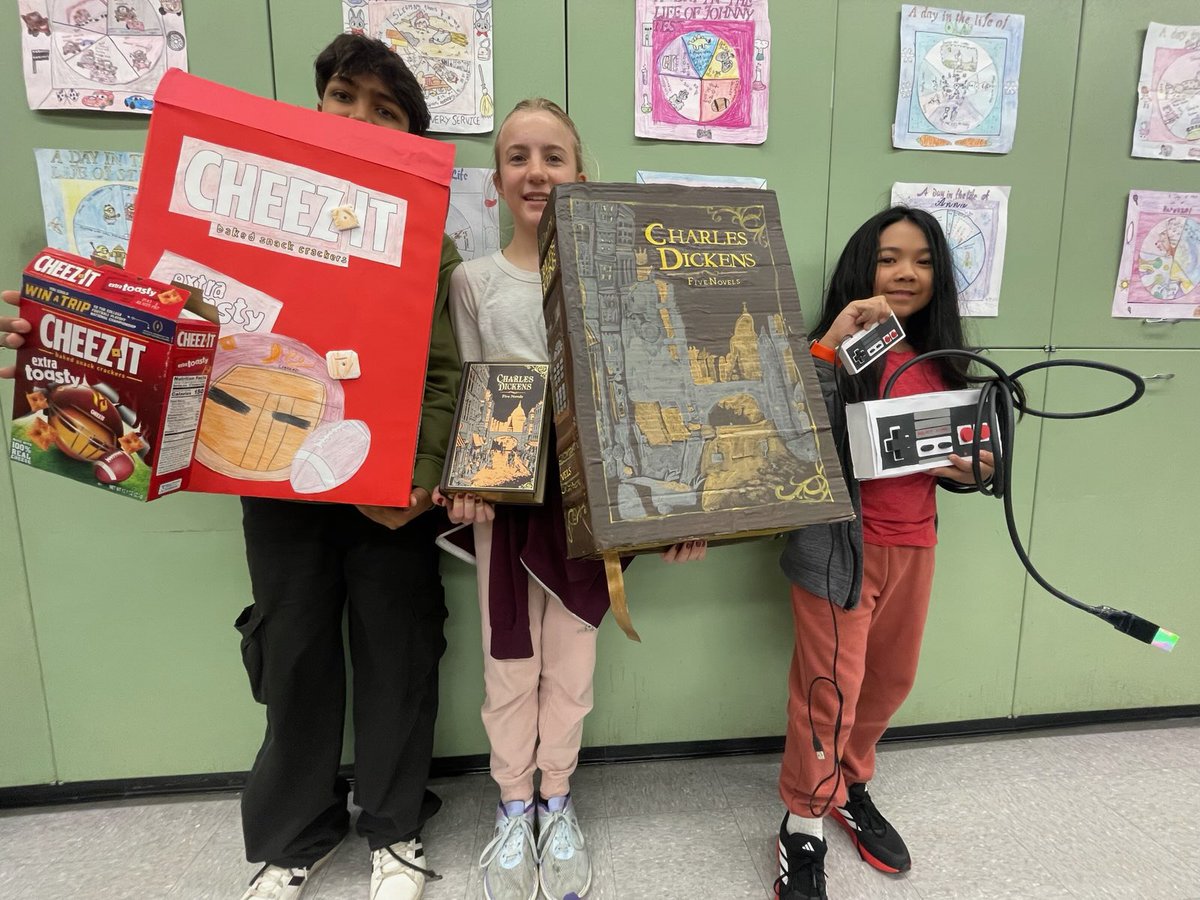 MustangsPHMS's tweet image. Our sixth graders did a great job on their math projects, using ratios and proportion to enlarge an object of their choice. #PHMSMustangsPRIDE 💚🐎 @MtDiabloUSD