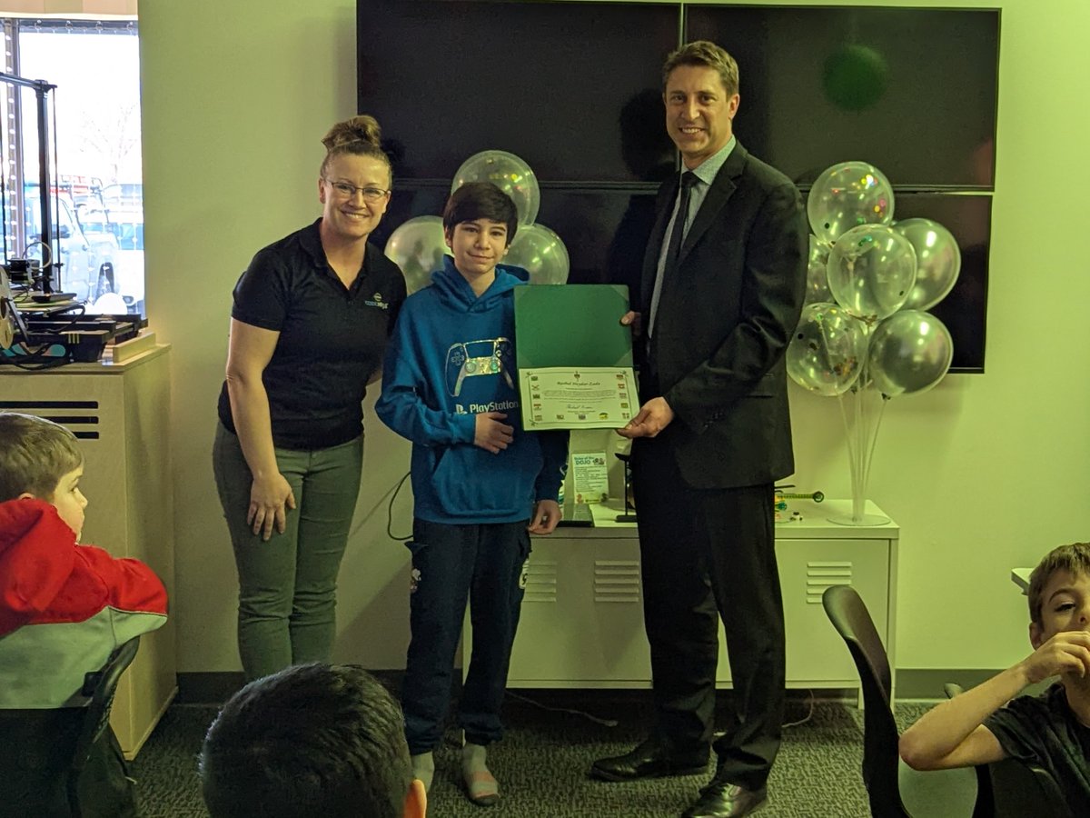 MichaelKramSK's tweet image. I would like to congratulate 13-year-old Rashid Heydar-Zada on his graduation from @CodeRegina!  Rashid is now a Certified Unity Programmer and writes code in JavaScript and C#.  I'm sure we haven't heard the last of Rashid and the many programs he will develop.  #yqr