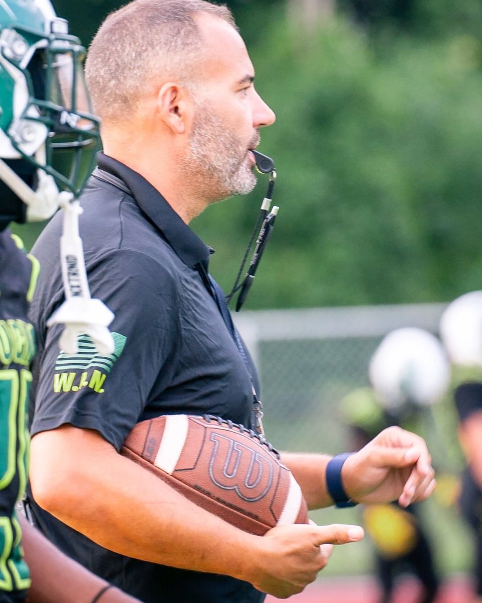 DuckNationFB's tweet image. 🥳HAPPY BIRTHDAY COACH VENDRICK🎈
@BretVendrick @AppoSchools @appoSDathletics 

LEGACIES START HERE.
WHAT’S IMPORTANT NOW‼️

🟡 #GoDucksGo | #ThePond | #WIN 🟢