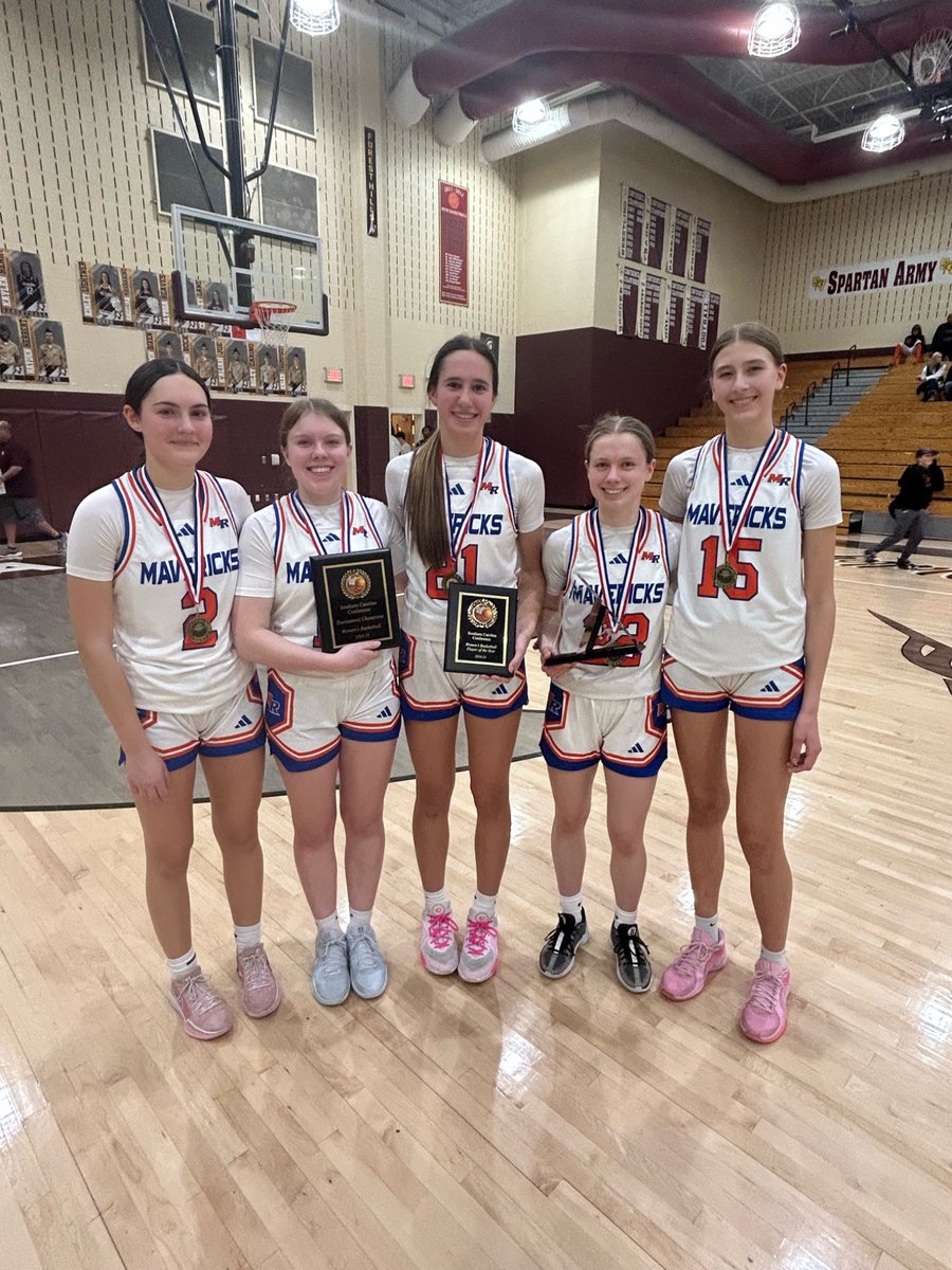 W-Basketball defeats Weddington 67-47 to claim the SCC Tourney title. Lady Mavs complete perfect season in SCC play.  Special congrats to our 5 All-Conference players &amp; to Kate Schindler on SCC Player of the Year!
@aghoulihan @ucpsncathletics