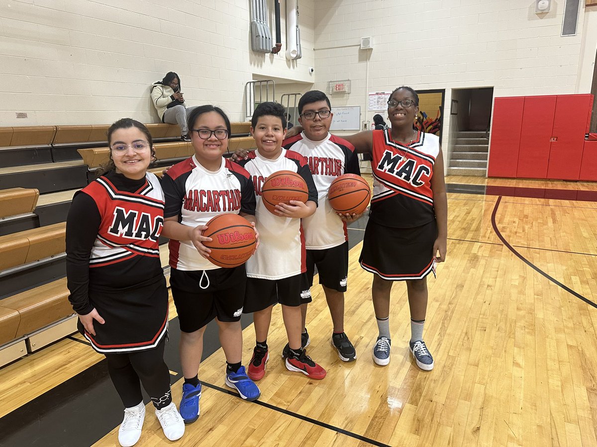 SalyardsClass's tweet photo. So proud of my DHH students for getting involved in @D23MacArthur Unified Poms and Basketball programs. What a fun staff vs student game! 🏀 https://t.co/VxPZNz9RLR