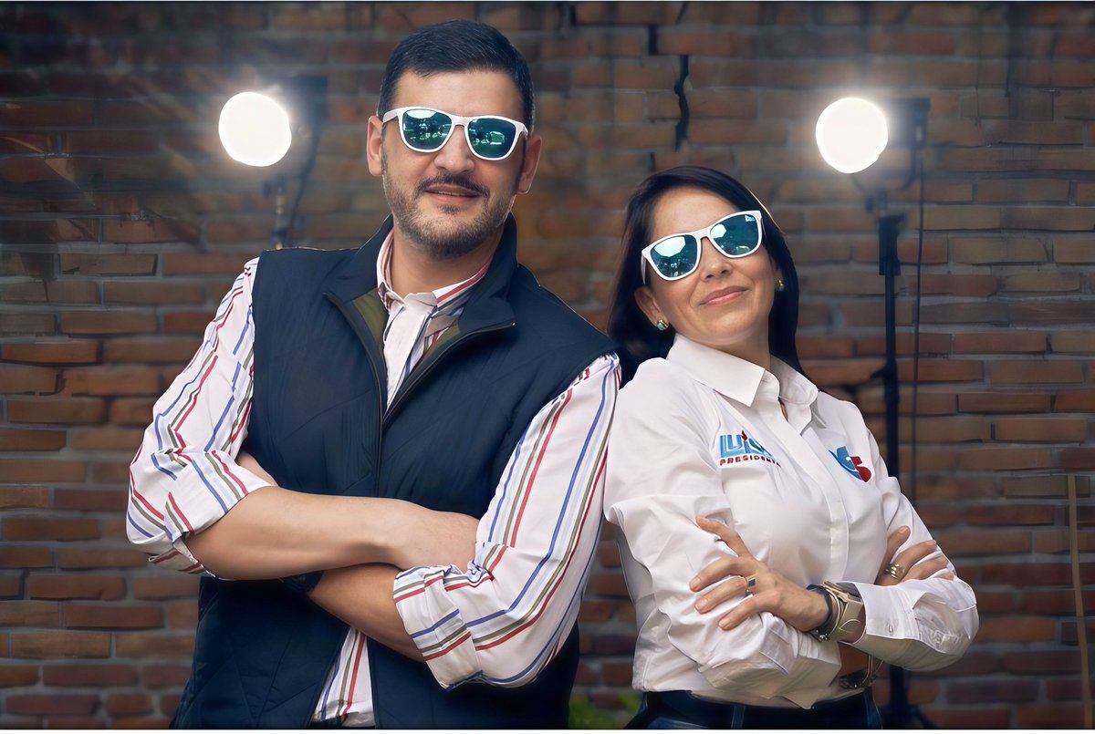 JimmyPazminoP's tweet photo. Ladies and gentlemen es para mí un honor presentarle al alcalde más bacán del Ecuador @aquilesalvarez, y a la primera presidenta de la república del Ecuador, @LuisaGonzalezEc. 😎 https://t.co/ogCXTEArfP