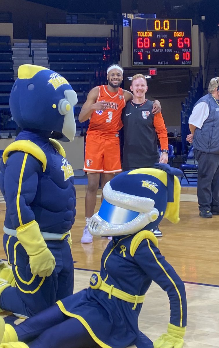 1,000 Points &amp; a W <a href="/Shifty_da/">DaJion Humphrey</a>