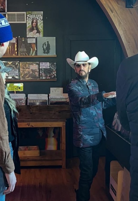 Ringo Starr at Grimey’s with a Kacey poster on the wall!! The closest I’ll ever come to a Beatles/Kacey collab 😭😭😭