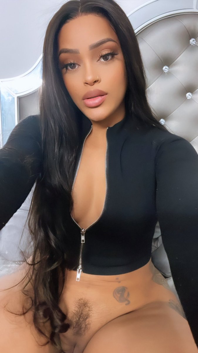 Estoy buscando un novio que me lo meta y me de duro como si no hubiera un mañana 😈 onlyfans.com/laura92
