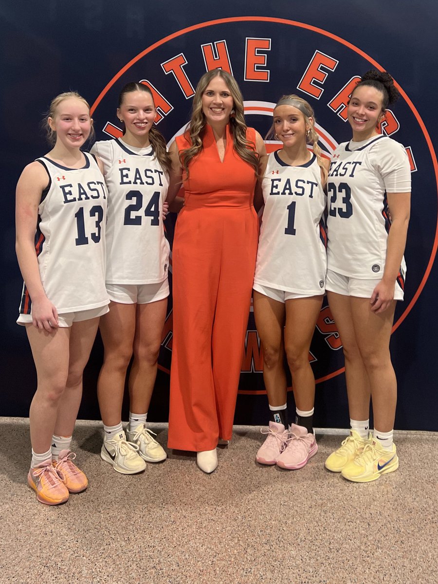 We have such a great group of kids! I am so thankful for this class of seniors and the leadership they have provided the program! Happy senior night! Thank you Corrine, Samantha, Meredith and Logan! We love you!