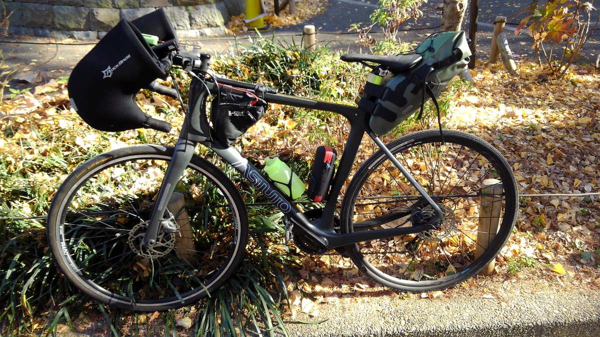 Someone stole my bike. If anybody notices it for sale online, would you kindly let me know please?
Details are:
ASTUTO VASARA, 580mm, black frame.
No Frame number
Reg. No.: 多摩中央 E-03482 (Registered 20250120)
32 mm tires
Disc brakes
Stolen probably 2/20 in Tama