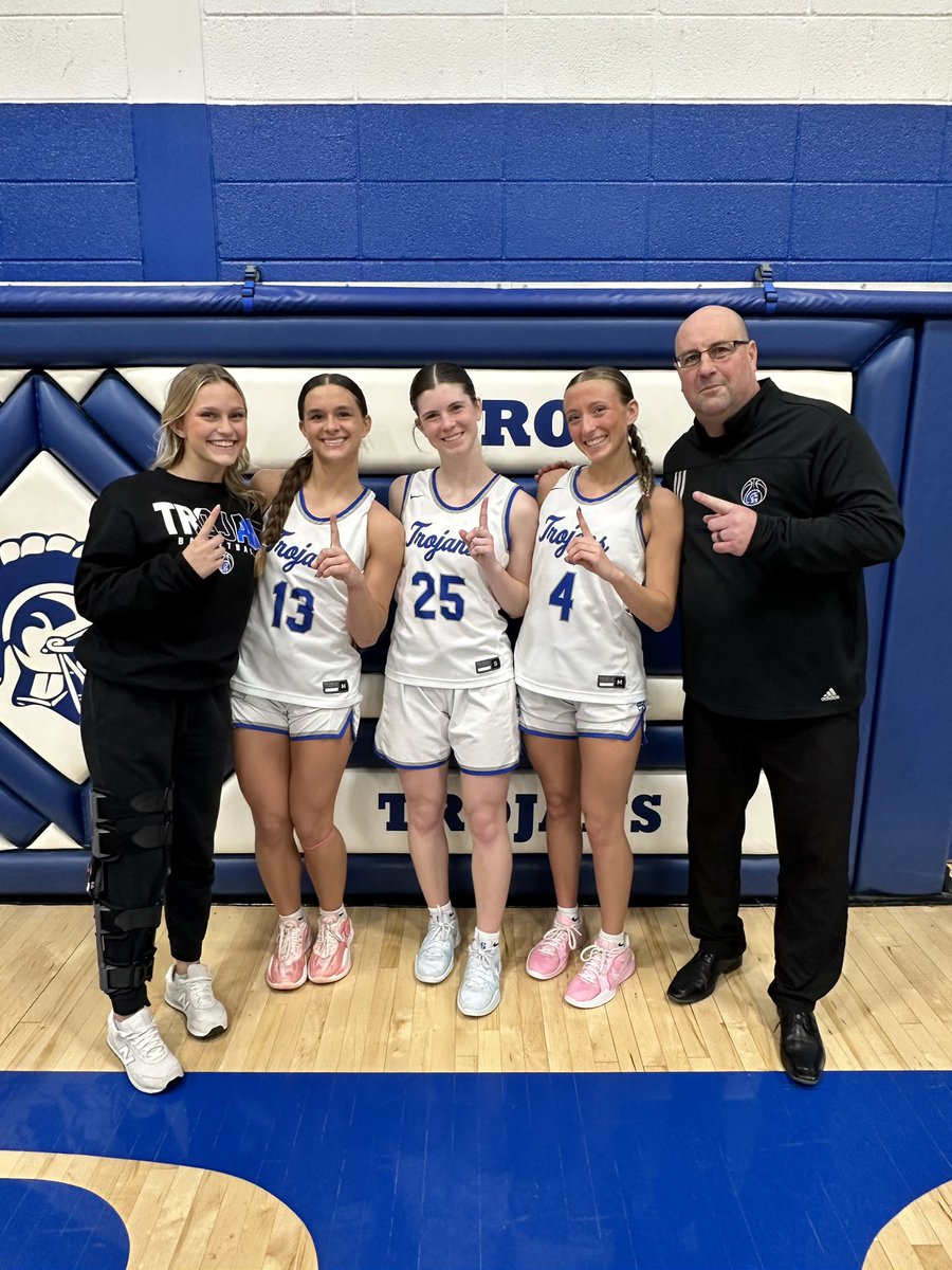 rifleman15's tweet photo. Troy girls go undefeated in NEKL play to claim the regular season championship. They defeated Horton tonight 61-43. @sportsinkansas @BrentKSHSAA @KanzalandSports @KQ2SPORTS https://t.co/VygH2RUVNl