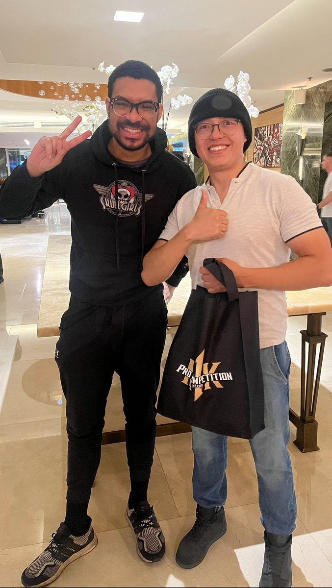 akira_japo9999 y #sonicfox  el mejor jugador de todos los tiempos !!!! De visita en México para el #PROkompetition #MK1 #Mortalkombat1