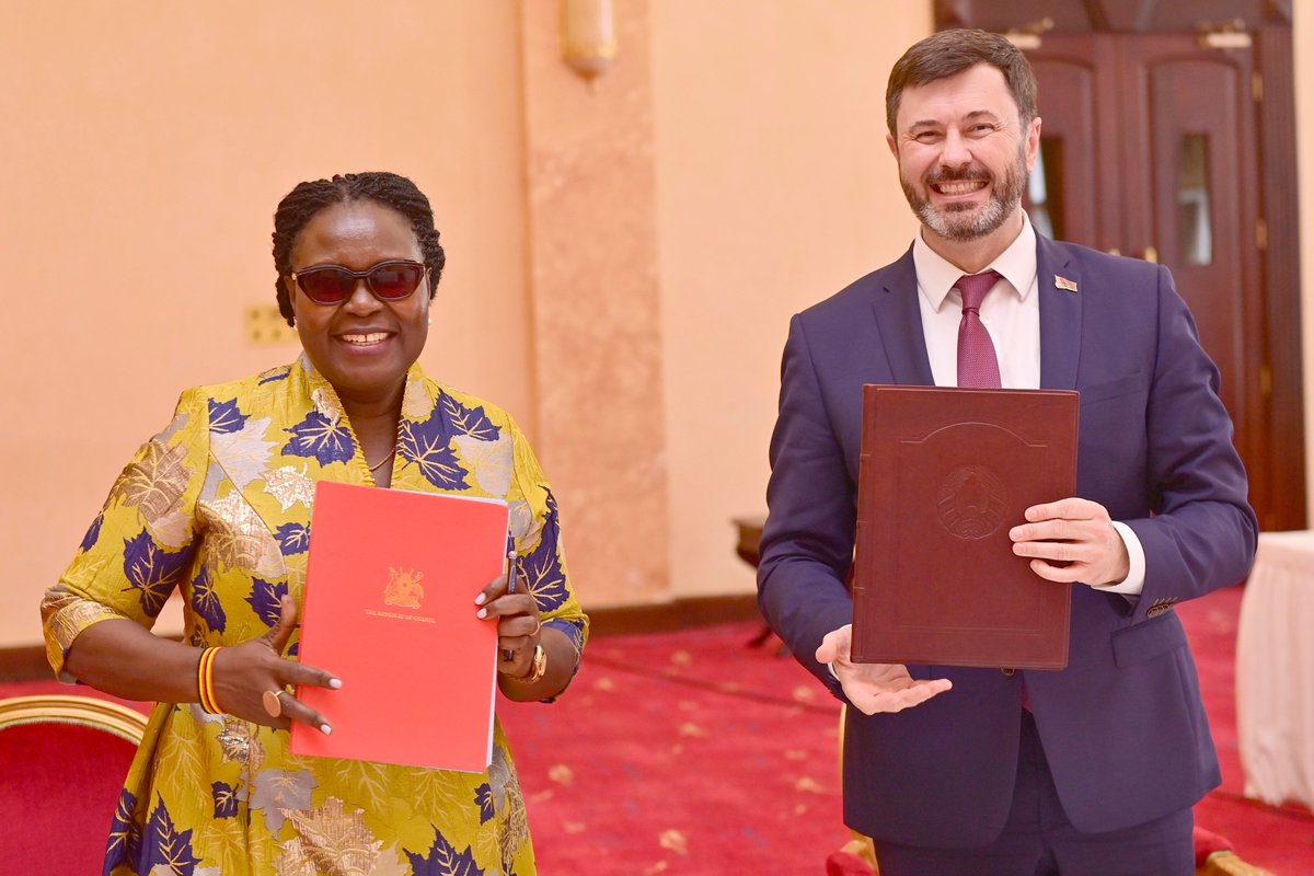 KampalaPost's tweet photo. Uganda, Belarus Sign Cooperation Agreements as Museveni Hosts Prime Minister Golovchenko https://t.co/Gdd37LDKUT https://t.co/mbRqtpLHZs