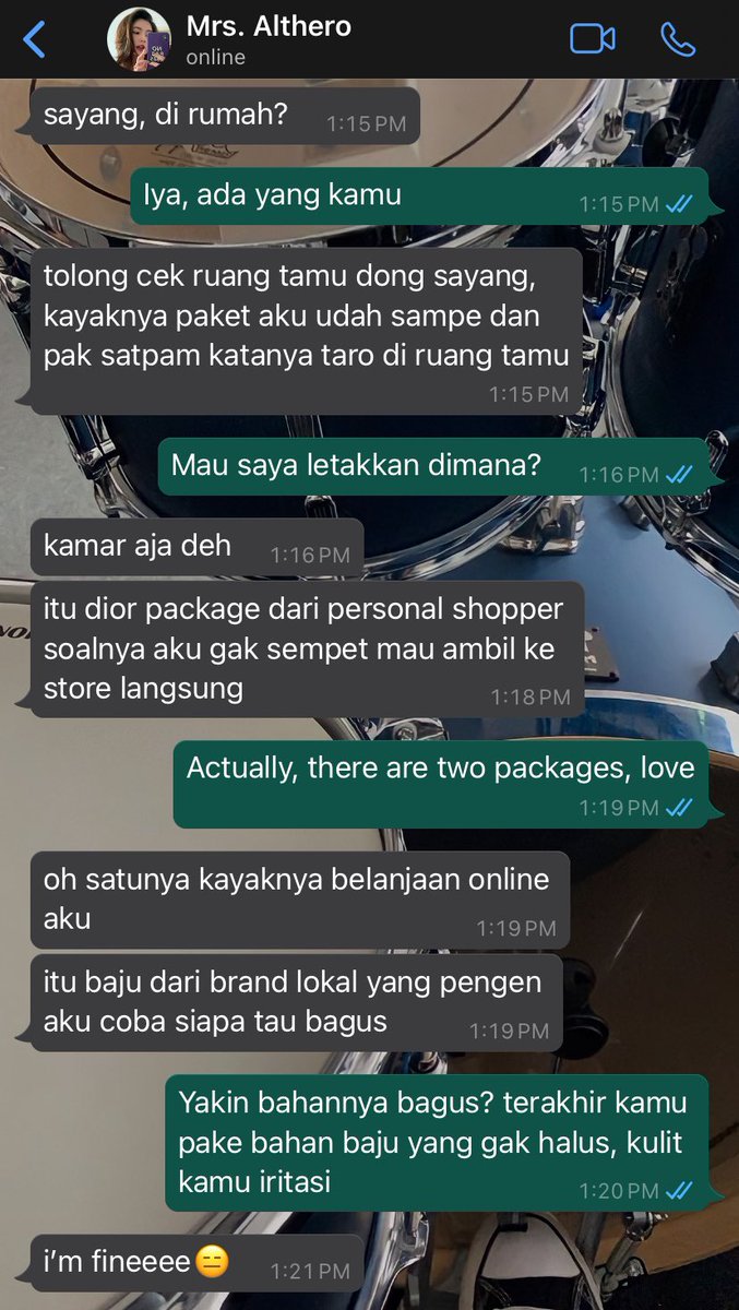 aeri_aaa's tweet image. ketika ibu gia kecanduan belanja online