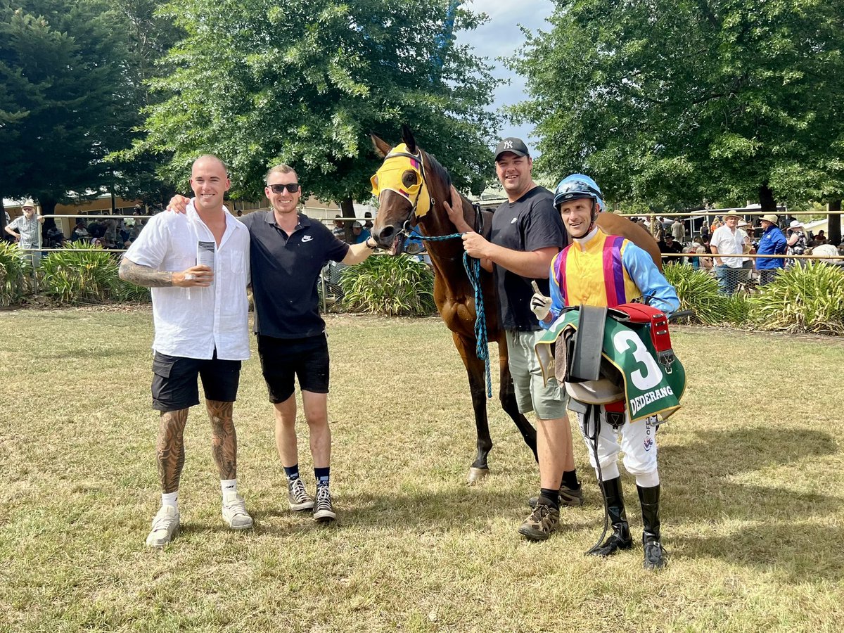 Country Racing tweet media