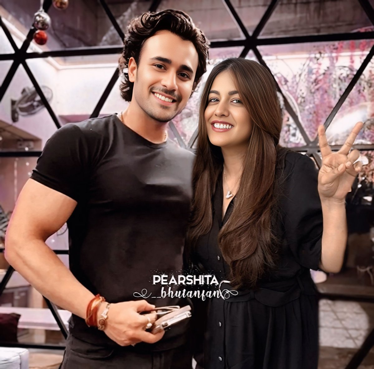 PearShita__BhutanFan (@upragh) on Twitter photo Mere Liye Tum Kafi Ho. ✌️🫶❤️🧿
<a href="/pearlvpuri/">Pearl V Puri</a> <a href="/ishidutta/">Ishita Dutta</a>
#PearlVPuri #IshitaDutta #PragHbir #PearShita #BepanahPyaarr Mere Liye Tum Kafi Ho. ✌️🫶❤️🧿
<a href="/pearlvpuri/">Pearl V Puri</a> <a href="/ishidutta/">Ishita Dutta</a>
#PearlVPuri #IshitaDutta #PragHbir #PearShita #BepanahPyaarr