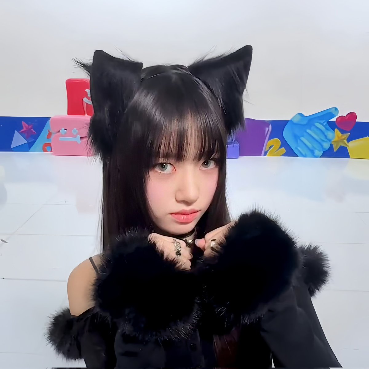 sosumiao's tweet photo. 가장 귀여운 고양이 
#SOOIN #MEOVV https://t.co/ptLHXZOQ3a
