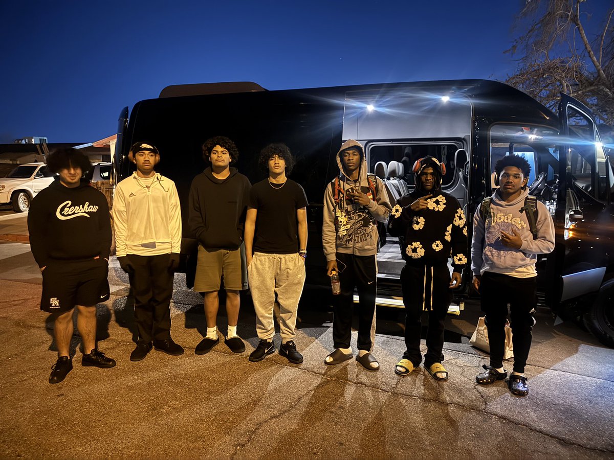 Dawgs are in town for Mecca 

<a href="/si_one11/">Sione Ta'ufo'ou</a> <a href="/kards87/">T.O. - Director Of Awesomeness</a> 
boom baaaahng

<a href="/Pylon7on7/">Pylon 7on7 Football</a> <a href="/XavierOwens111/">Xavier Owens !!!</a> 
@kskipps11 
<a href="/_kingshelton/">King Shelton</a> 
<a href="/2fear0fgod/">Treyshaun Jackson</a> 
<a href="/KingstonAnetema/">Kingston Anetema</a> 
<a href="/KaneAnetema/">Kane Anetema</a> 
<a href="/JadenHernande/">Jaden Hernandez</a>