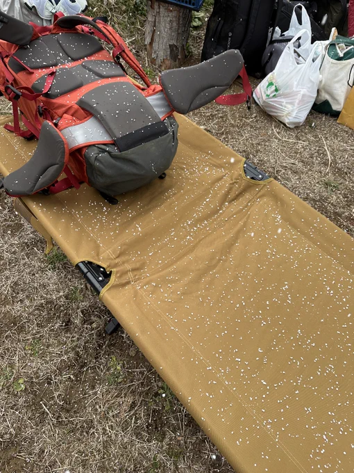 雪がめちゃくちゃ降ってる中、メガロポリスはやひろが完成。男同士、密室、16時間。何も起きないはずがなく… 