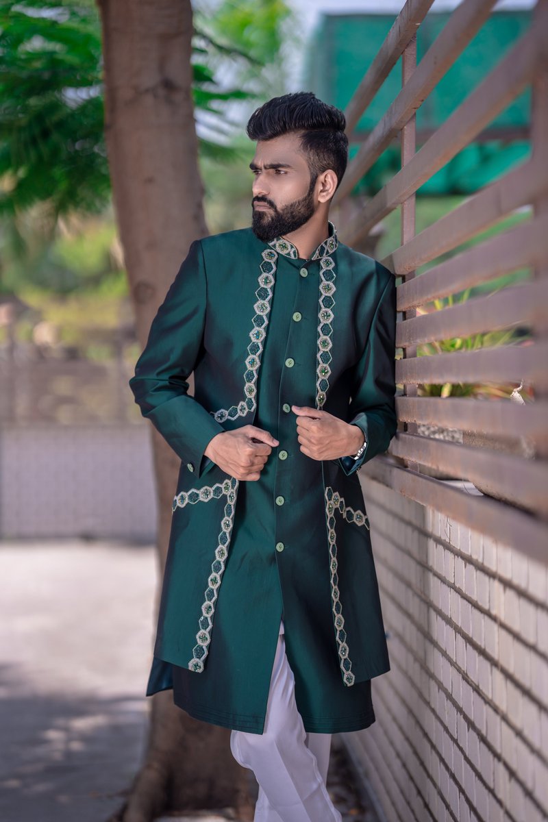 Jeeja_Fashion's tweet image. 💫Fashion that speaks your love language! Get the perfect look for you and your special one. When love and fashion come together, magic happens!
Couple outfits that turn heads! Be the trend, be the couple.✨
Visit us, today!
#MatchingGoals #TrendyDuos
#HisAndHers #StylishTogether