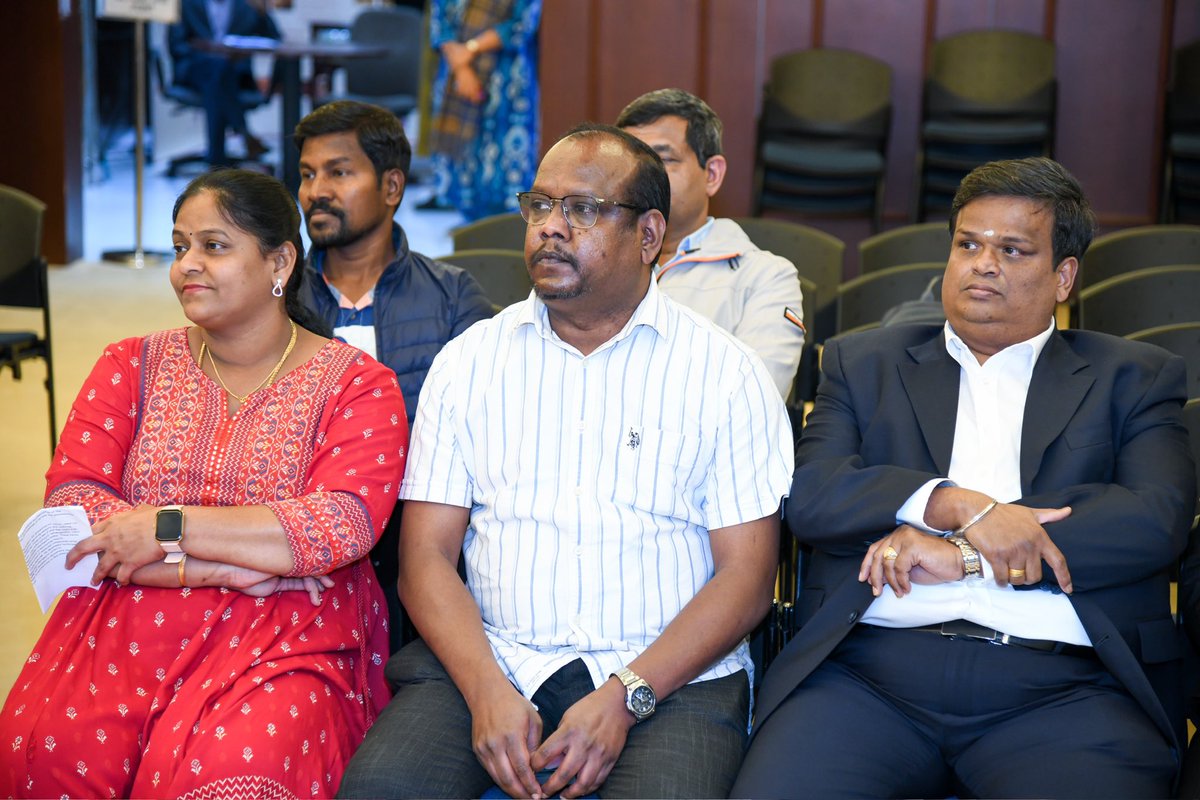 CGIHongKong's tweet image. Consulate General of India in Hong Kong &amp;amp; Macau SARs in partnership with Tamil Cultural Association Hong Kong organized a presentation on the seminal contributions of Sage Agasthyar towards the #Siddha system of Indian Medicine and #Tamil literature &amp;amp; grammar to celebrate this…