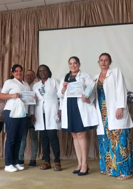 Se realiza hoy en la Facultad de Ciencias medicas el Pleno de Mortalidad Infantil donde se analiza la marcha de los indicadores maternos infantil y se reconocen a Equipos básicos de salud que han tenido resultados de trabajo durante el año 2025.