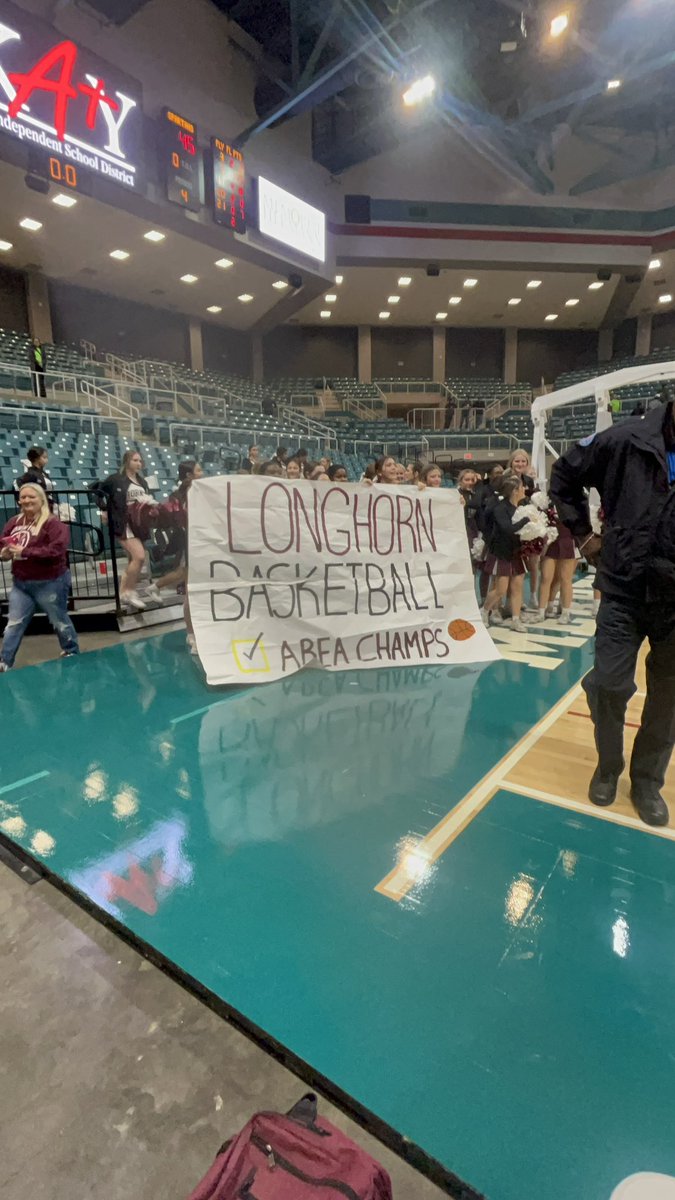 CoachADutch's tweet photo. On to ROUND THREE!!!!! WE WON AT THE RANCH TONIGHT!!! Let’s goooooo!
@HoopsRanch @pinkpatterson @CoachCaseyVogt @GRHSABC2 https://t.co/LTSvKBvNr0