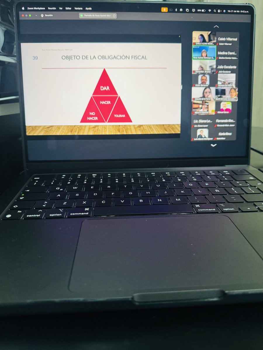 Viernes por la noche 😒