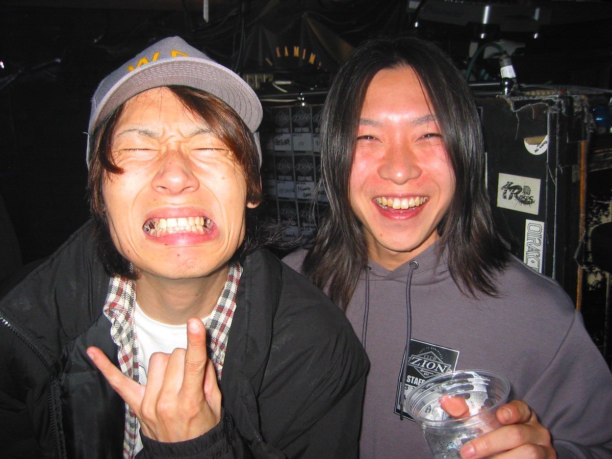 2/14のザイオンはサポートベースMACVESの望でした！

明日の豊橋、4/5の豊橋も望が
ベース弾いてくれます！

望とヤギちゃんにBIG THX！🙇‍♂️