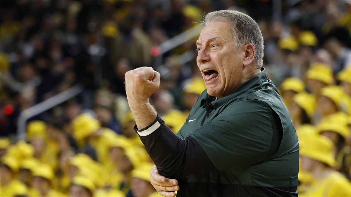 #MichiganState goes into Ann Arbor and beats #12 Michigan to slot into 1st place in the B1G.

The ways that Jase Richardson played all game, Jeremy Fears Jr. bounced back after halftime and Trejuan Holloman shot the ball brought home the win for MSU. Vintage guard play.