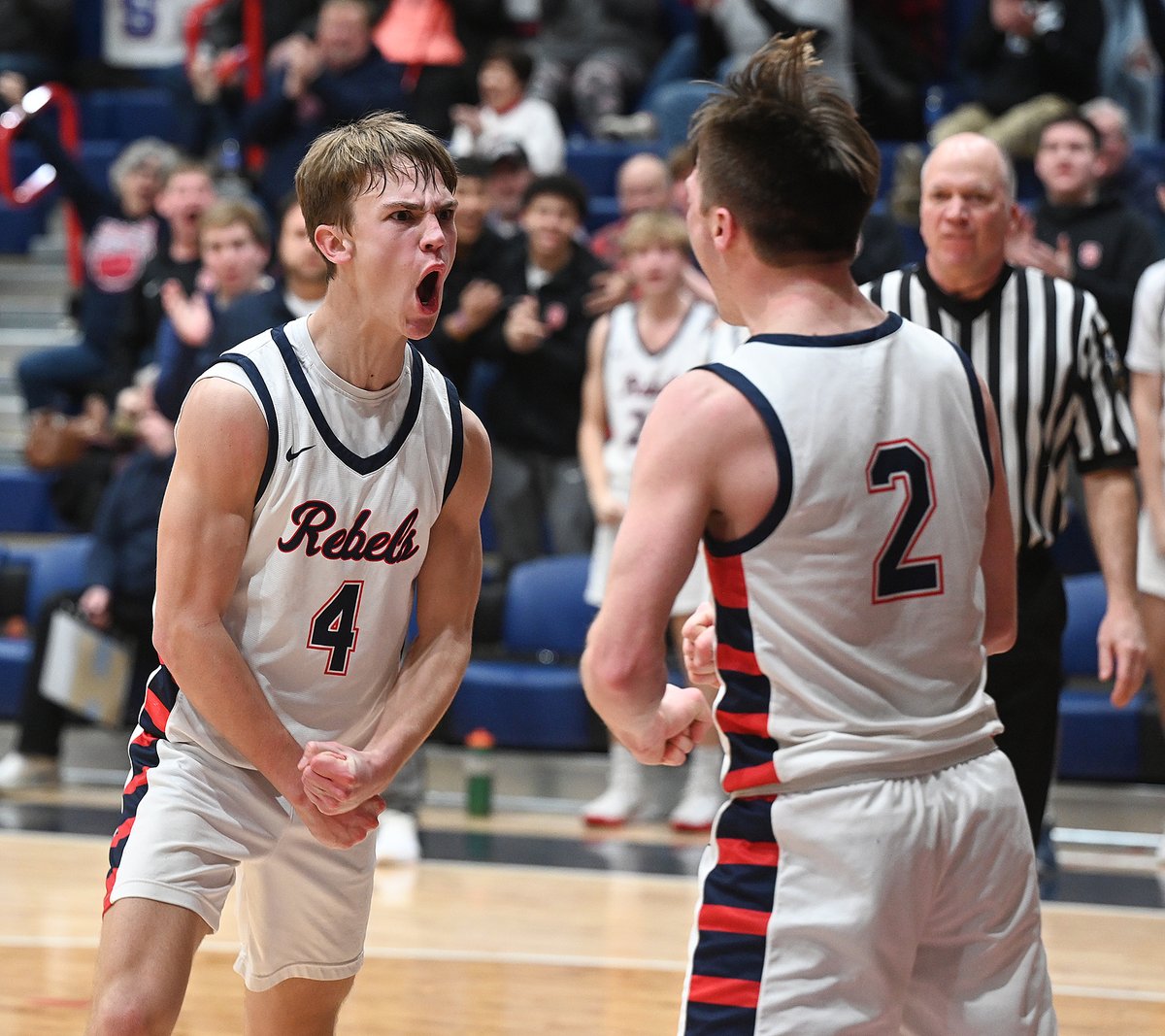 CampbellSports's tweet photo. Southwestern gutted out a 53-51 win over Austin in boys basketball on Friday. The win was the 100th for head coach Zac Nussbaum, who is now 100-28 in just over six seasons in Hanover. (Madison Courier Photos) https://t.co/ZiUkCpA5MY