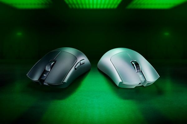 caitv11's tweet image. ✩ RAZER Viper V3 Pro giveaway for hitting another subgoal on stream✩ 
♡like + RT 
♡follow me @caitv11
♡tag 2 friends
MUST BE NA