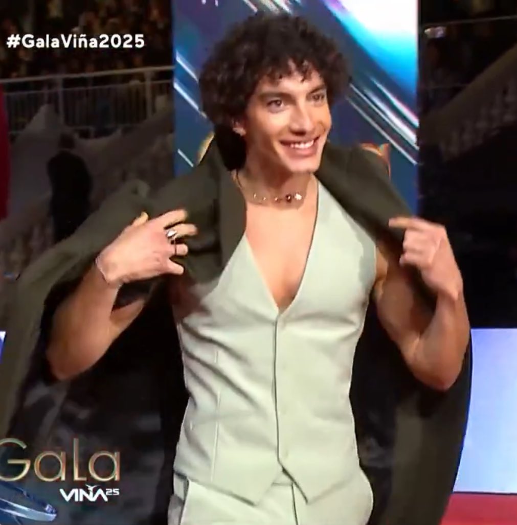 lvsslouis_'s tweet photo. LO MEJOR DE LA GALA HASTA AHORAAA

#GalaXMega #GalaViña2025 https://t.co/SqsBy6xWAF
