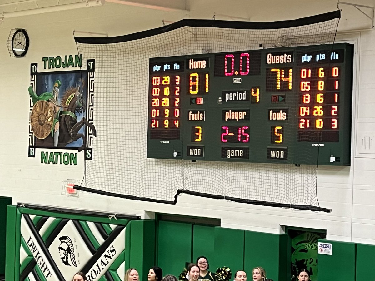 Chucker815's tweet photo. Final in Dwight.  Bruins come up short https://t.co/AEV1M6DWlS