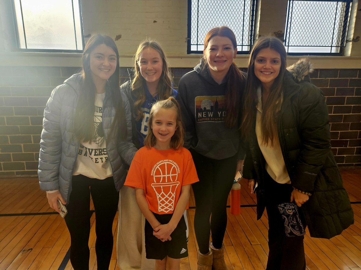 Maggie Schanzmeyer tweet media