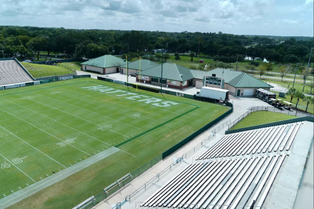 After a great talk with <a href="/CoachMClark/">Matt Clark</a>, I am grateful to announce my first Division 1 football offer from Stetson University!
Go Hatters!
#AGTG