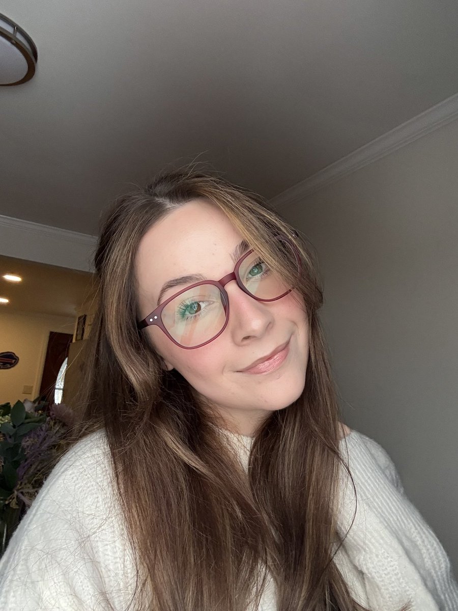 casssssv's tweet photo. 24 🥳 https://t.co/E8141g2XlK