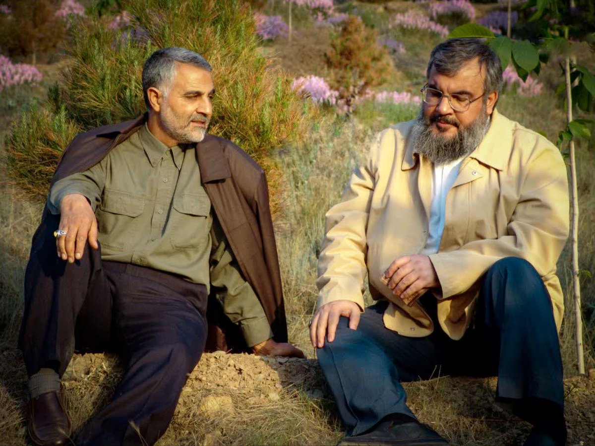 MaryamM58635802's tweet photo. آن کس که داشت نذرِ شهادت شهید شد...

یادگاری شهیدان سلیمانی و نصرالله

#انا_علی_العهد https://t.co/InPLOqXlt3