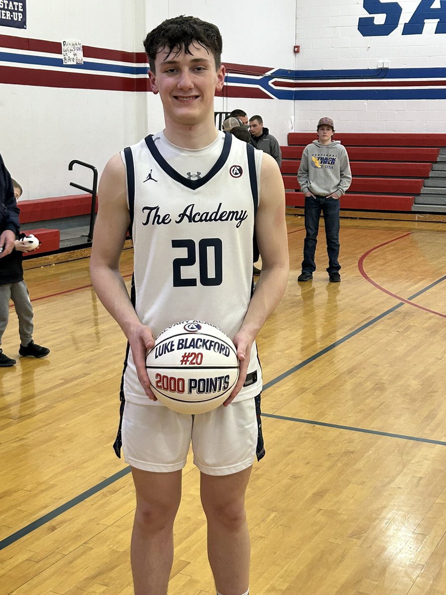 CA_SaintsSports's tweet image. Congratulations to junior Luke Blackford on hitting 2000 points. 
@ILLHoopsScoops @Sports4Illinois @HardwoodPrepsIL @NestoHoops @PrepHoopsIL @ILHoopProspects @SJRsports @chilandprephoop @Channel1450com @RL_HoopsIL @Marques217Hoops