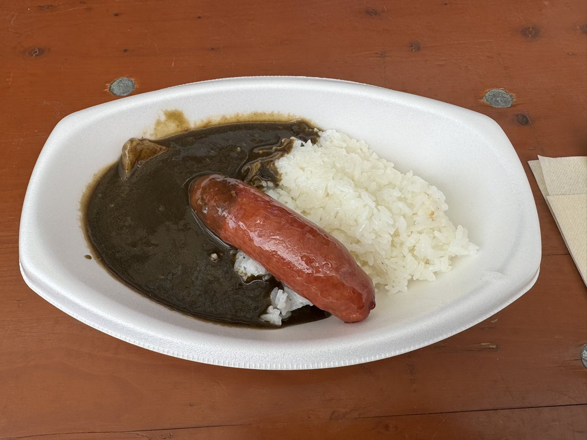 2234tyuta's tweet photo. にっくんで出店してたカレー2種類美味しかった！ https://t.co/tJKsXpNWBT