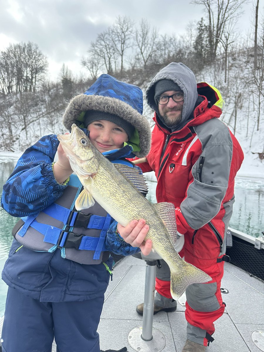 A few farmers went fishing with <a href="/CastAdventures/">Paul Castellano</a> today. Paul was entertaining as always and put us on the fish!  Had the lower Niagara to ourselves..Paul is a great coach to kids! Thanks again👍🏻👍🏻👍🏻👍🏻