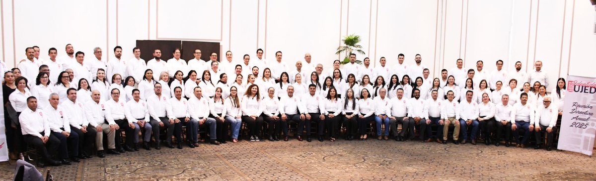 UJED_Oficial's tweet photo. #UJEDInforma Con seis acuerdos y compromisos que permitan garantizar el cumplimiento de la misión institucional y lograr la visión definida para el año 2030, concluyeron los trabajos de la Primera Reunión Directiva Anual 2025, de la Universidad Juárez del Estado de Durango #UJED. https://t.co/obLXlo1q5S