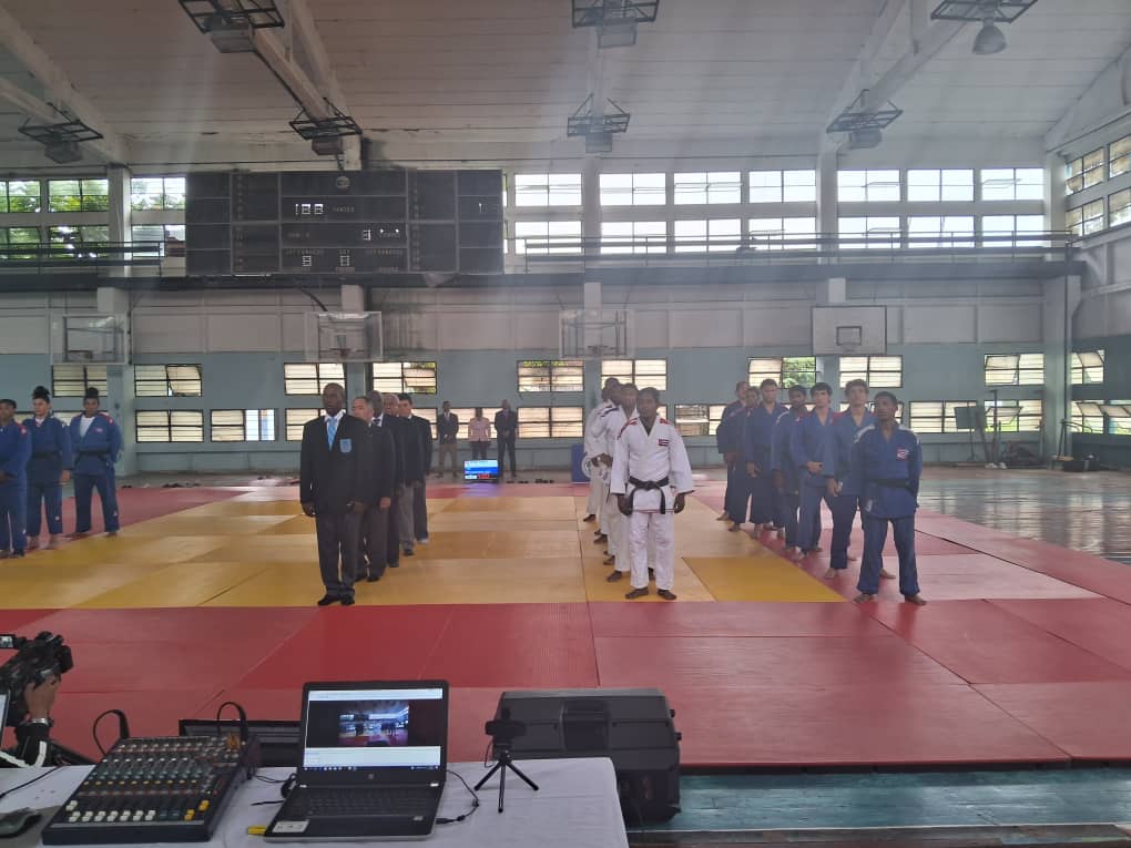 Excelente actuación de atletas de #PinarDelRío en gala por el día del judo rumbo a los panamericano junior Asunción 2025. Vencieron Yusmely Sánchez, 70 kg, Joel Hernández, 60 kg, Cristian Cordero,73 kg, Sail Ramírez,100 kg.
#PinarXNuevasVictorias
<a href="/DaniellysSanch6/">Daniellys Sanchez</a>
<a href="/YulierGonzlez1/">Yulier González Pelegrín 🇨🇺</a>