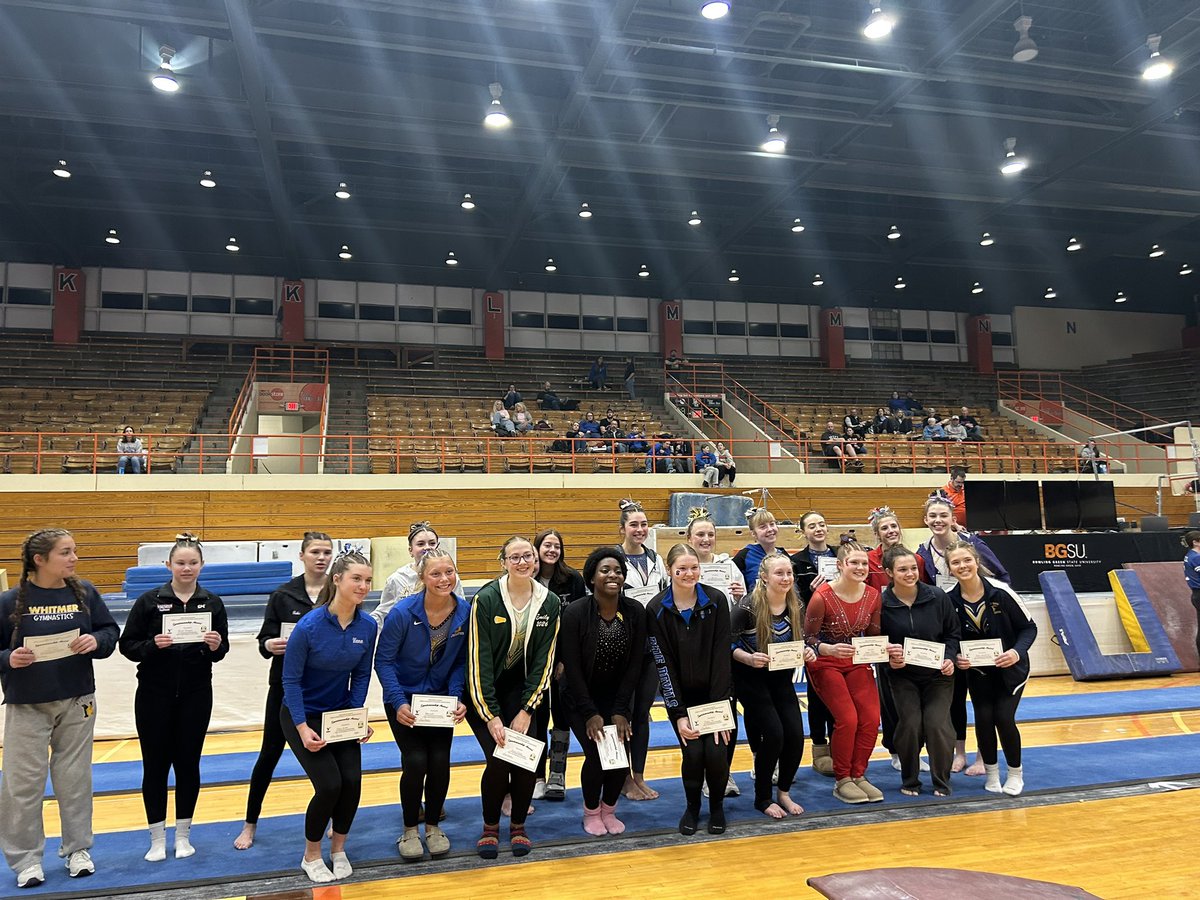 Lilly Warns with All District honors, Kylie Gerken with Scholarship athlete honors, Kylie and Avery with 4 year senior honors, and Lily Kovacs with the Sportsmanship Award.