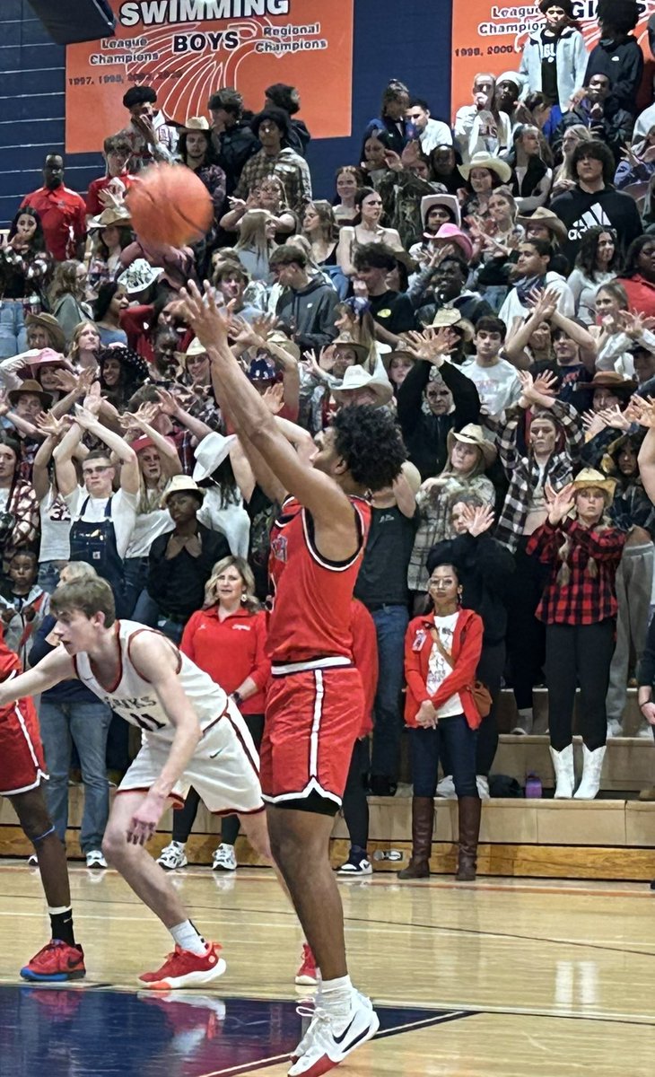 OlatheNorthBasketball (@olathenorthbb) on Twitter photo This guy…one heck of a game tonight, but also just one heck of an athlete. 💪🏼❤️🏀💙 <a href="/samsimmonsjr/">Sam (Deuce) Simmons Jr</a> This guy…one heck of a game tonight, but also just one heck of an athlete. 💪🏼❤️🏀💙 <a href="/samsimmonsjr/">Sam (Deuce) Simmons Jr</a>
