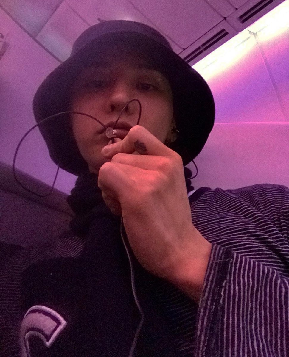 ˗ˋˏ   그래서 남긴다  ˎˊ˗
내가 좋아하는 오빠님 게시물 사진 타래
앞으로도지워지지말아달라빌어..,,,