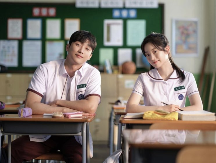 영화 개봉하자마자 보고왔어요. 풋풋하고 대단한꿈 들과 하고싶은것도 많았었던 학창시절 추억을 다시 생각나게했던 영화였어요. 배우분들도 연기 잘하셔서 몰입하면서 재밌게봤어요. 또 보러갈거에요.영화 대박나길 응원할게요!
<a href="/studiotake_film/">영화사테이크 STUDIO TAKE</a> 
#그시절우리가좋아했던소녀
#그시절첫사랑관람리뷰