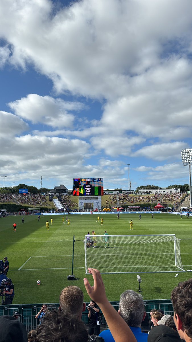 BATTERED EVERYWHERE THEY GOOOOOO <a href="/WgtnPhoenixFC/">Wellington Phoenix 🔥</a>
