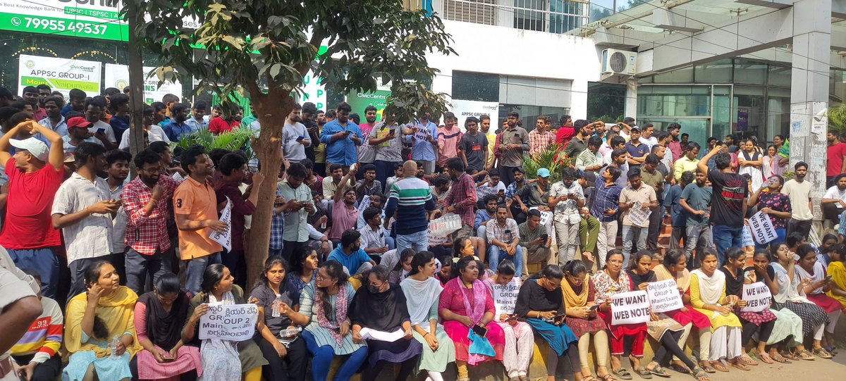 Rohitkumar63999's tweet photo. Still we are fighting for Justice, kindly release webnote as soon as possible. Clear all issues about Roster @naralokesh @ncbn @JanaSenaParty 
#SaveAPGroup2Aspirants https://t.co/ljJQmB2eeb