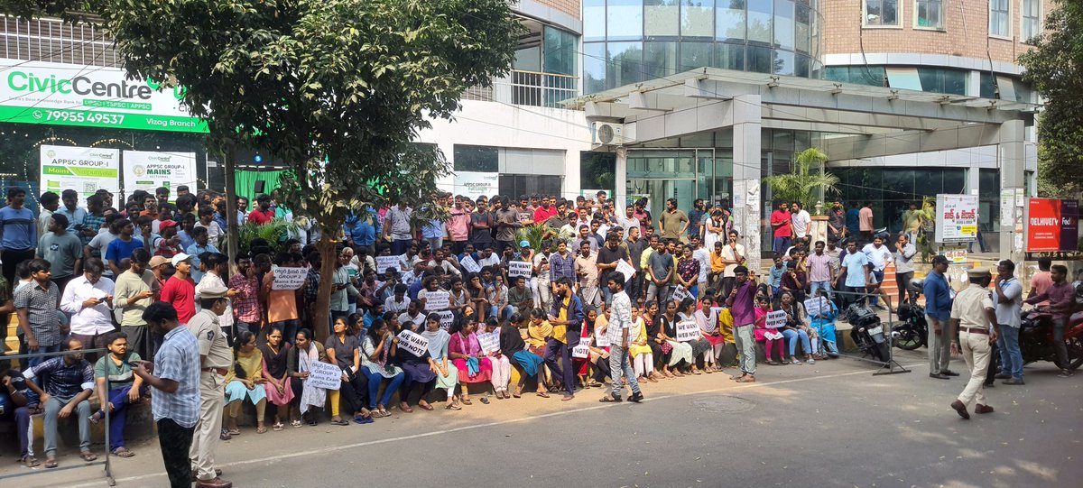 Rohitkumar63999's tweet photo. Still we are fighting for Justice, kindly release webnote as soon as possible. Clear all issues about Roster @naralokesh @ncbn @JanaSenaParty 
#SaveAPGroup2Aspirants https://t.co/ljJQmB2eeb