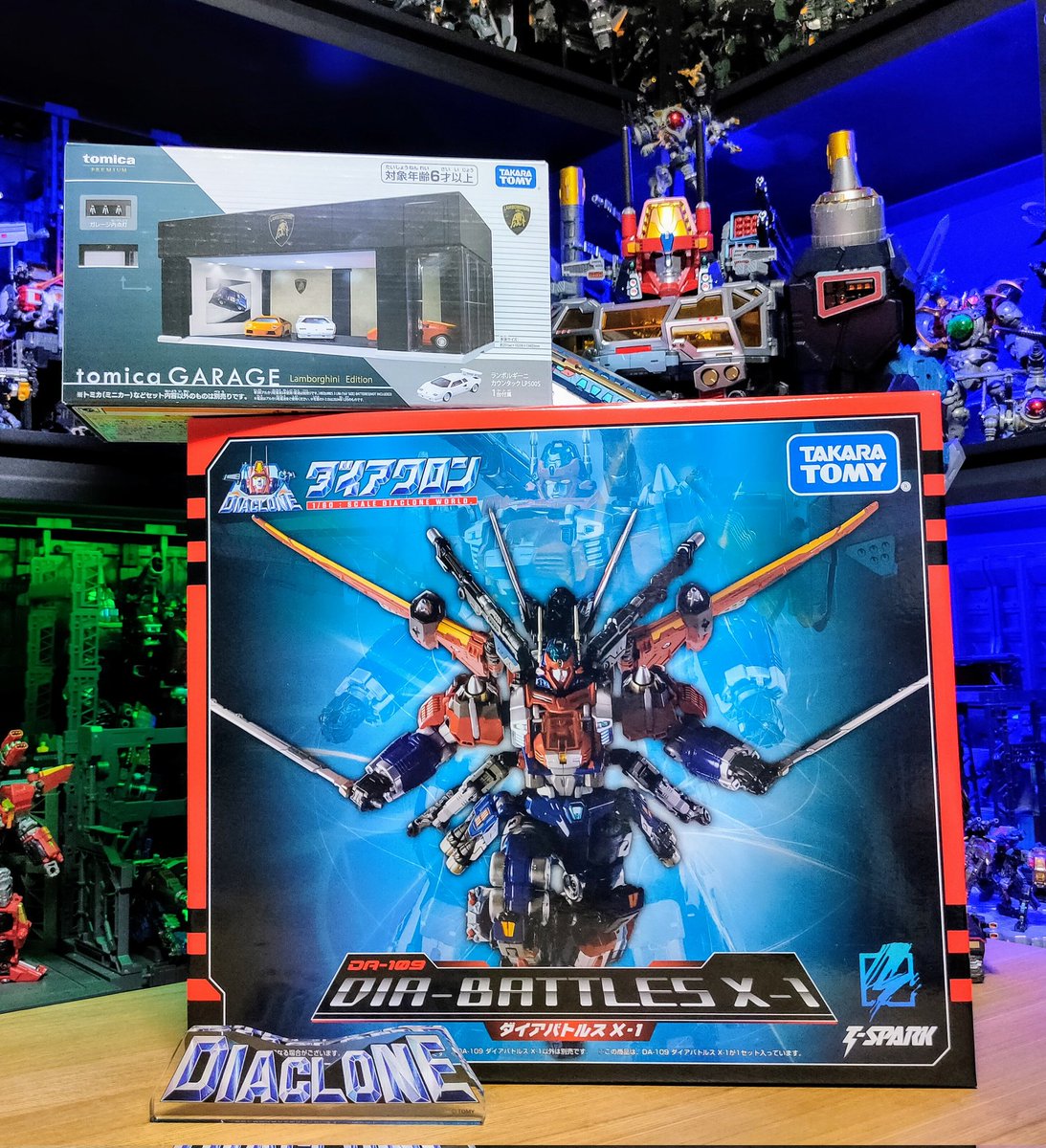 vlnwXs8o2jaHSa2's tweet image. 届きました！ダイアバトルスX-1！！
さらにトミカガレージも購入したぞ🌟
#ダイアクロン