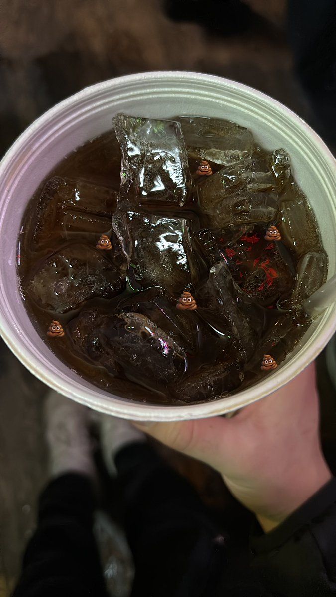 TimeBig69's tweet photo. Who added sprinkles to my drink… https://t.co/ID0RcWPZdK